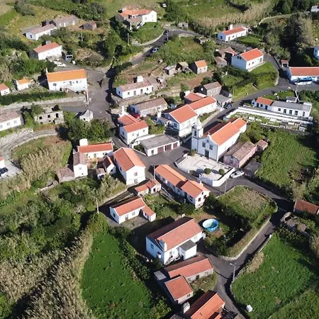 Alojamento Local M&I Lajes das Flores Exterior photo