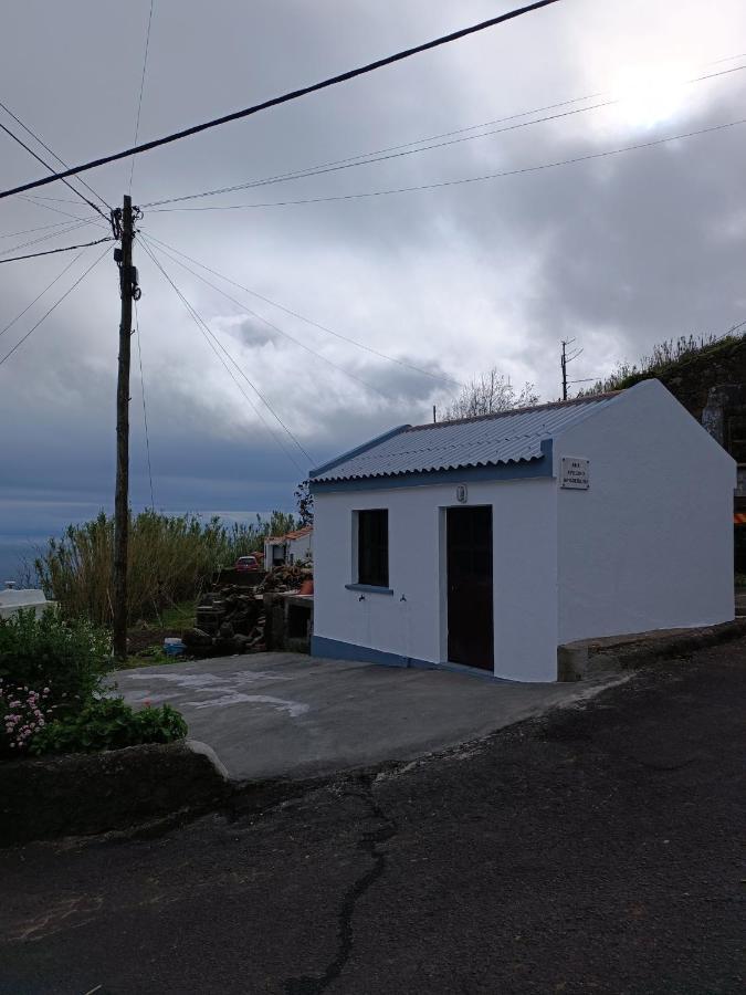 Local M&i * Lajes das Flores